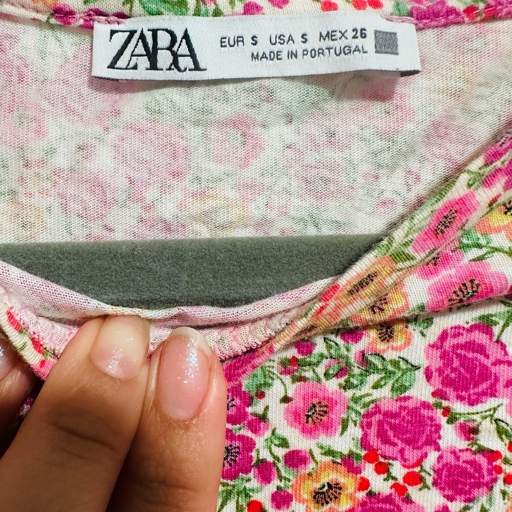 Zara Pink Floral Patterned Top - Picture 2 of 2